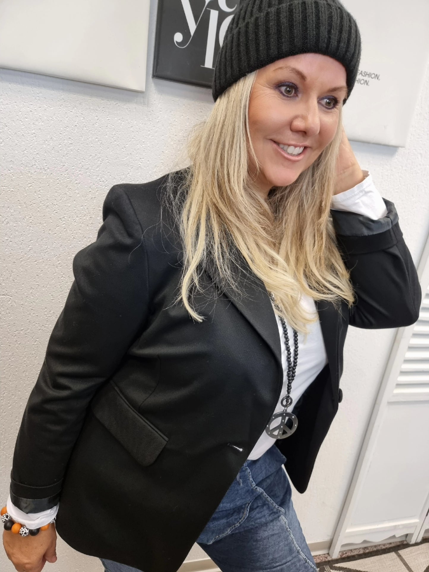 Einreihiger Blazer in Schwarz, nur S vorrätig
