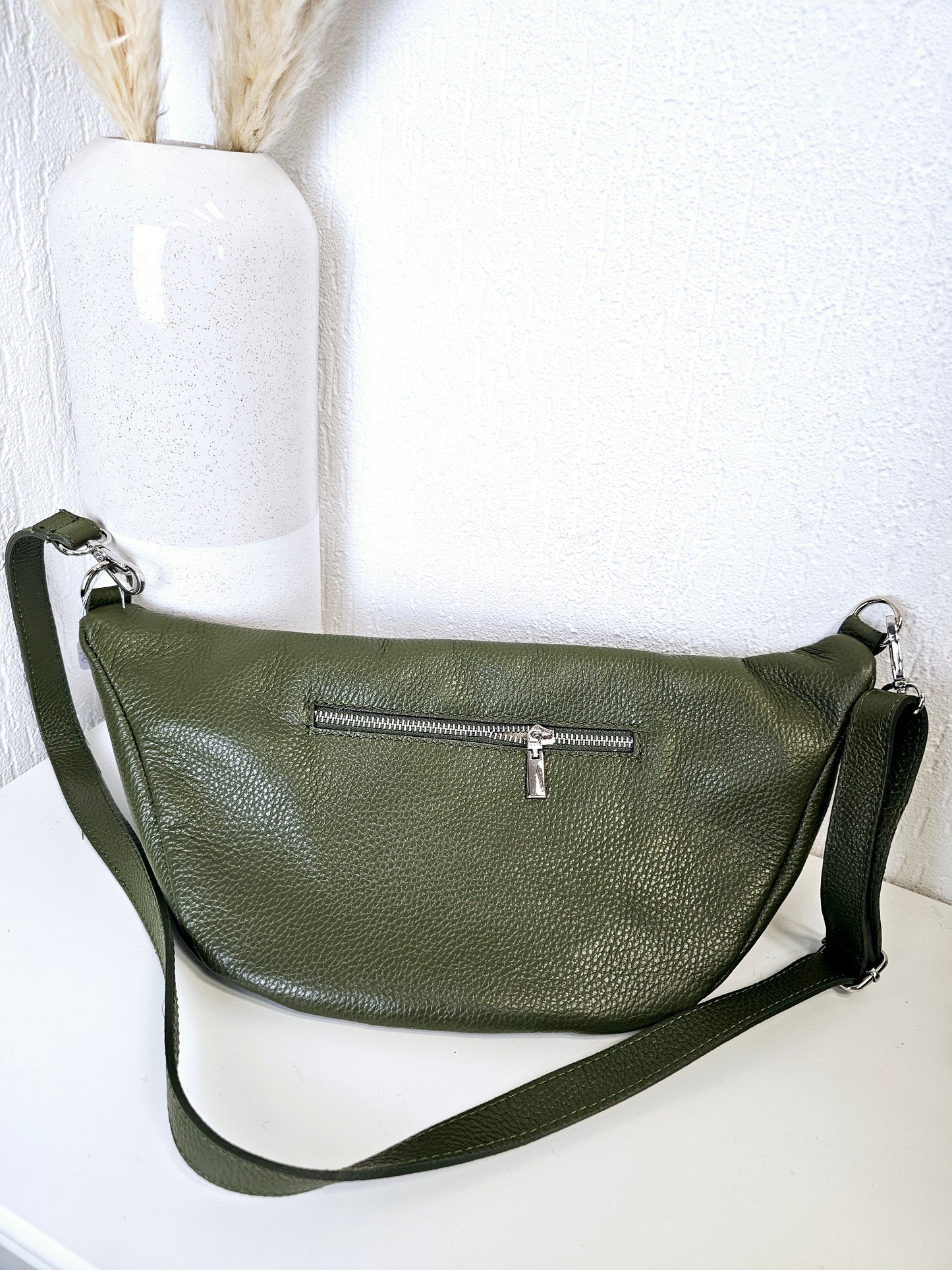 Bauchtasche Echtleder mit zwei Reißverschlüssen in verschiedenen Farben
