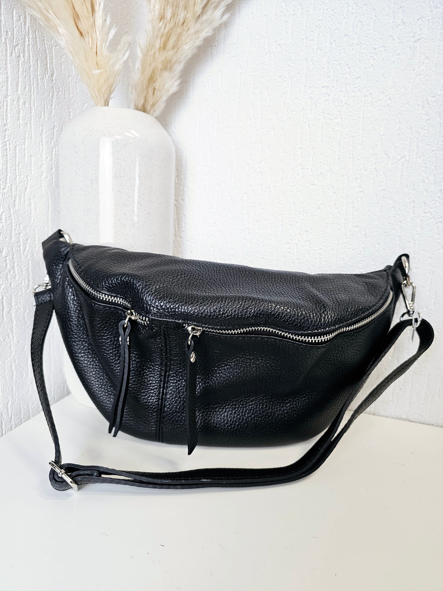 Bauchtasche Echtleder mit zwei Reißverschlüssen in verschiedenen Farben