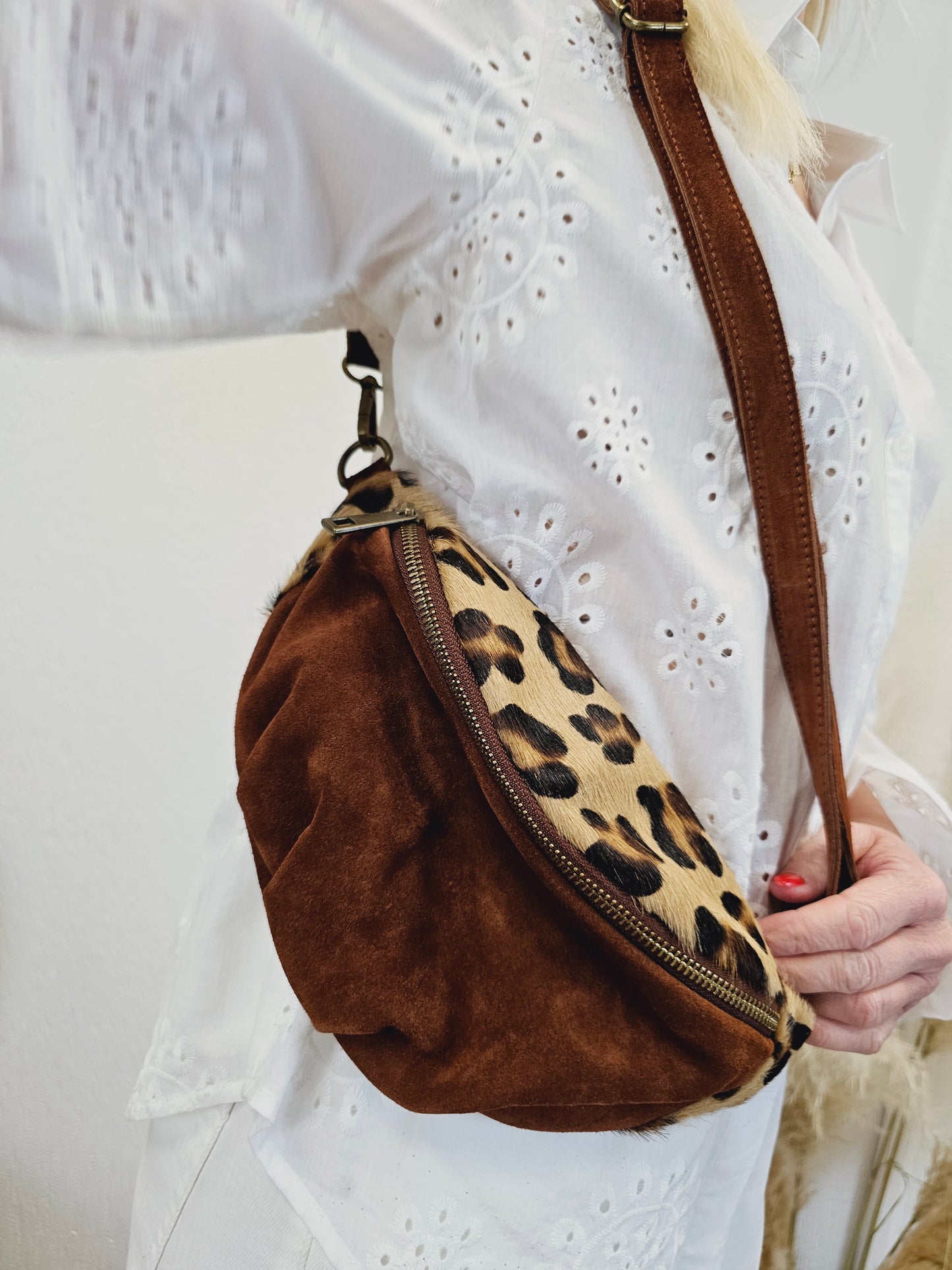Wildleder Tasche Leo, Bauchtasche