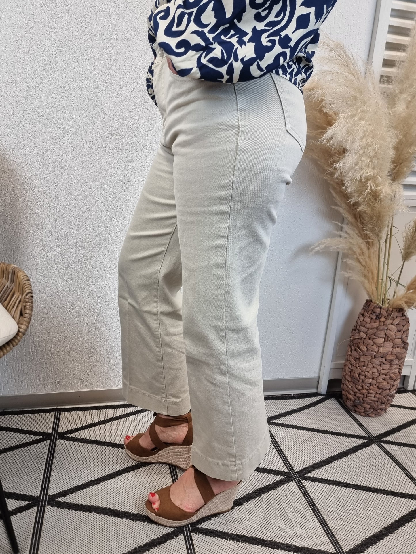 Beige Jeans mit weitem Bein von Zac&Zoe