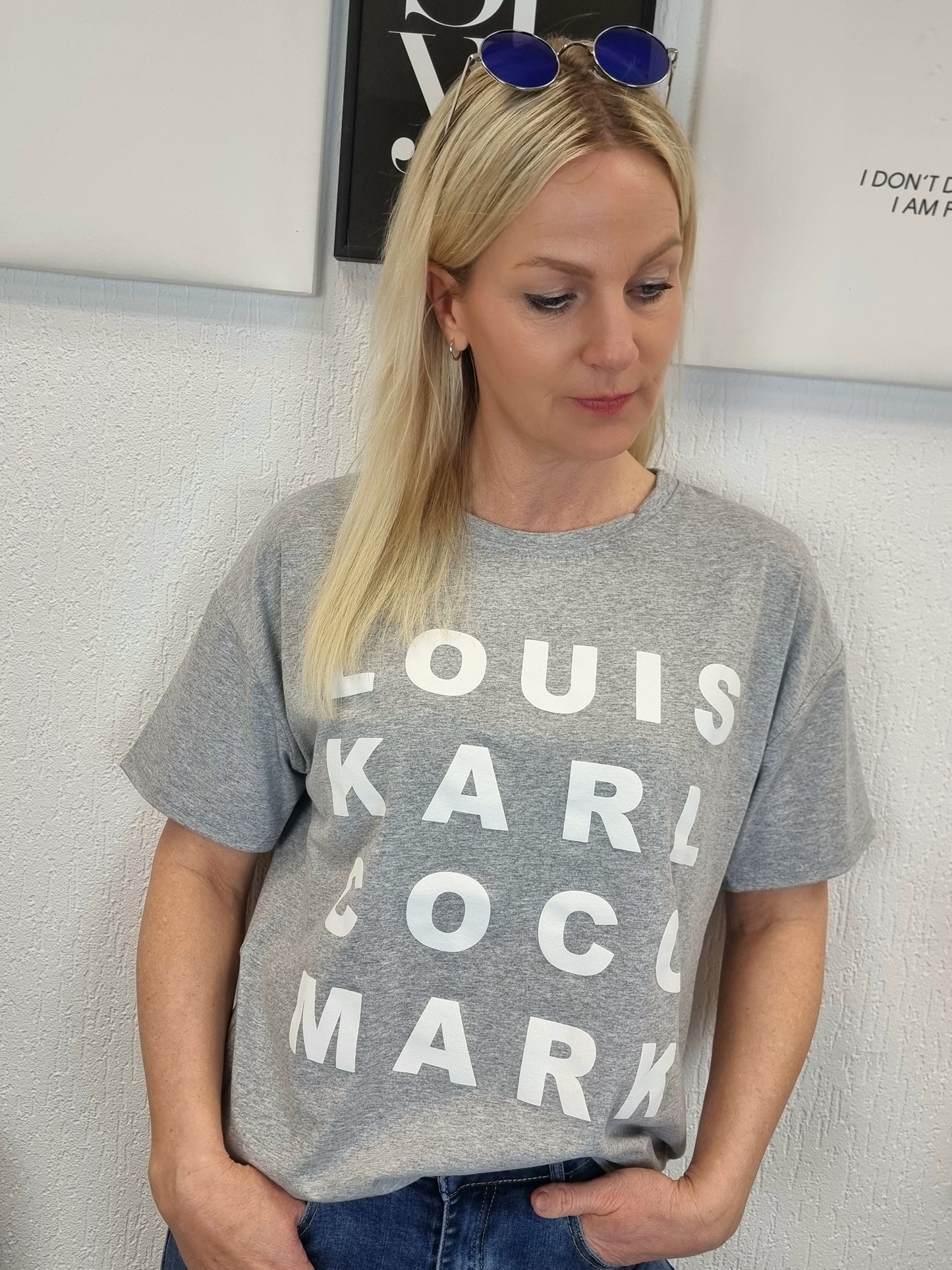 T-Shirt Karl in verschiedenen Farben Größe 2