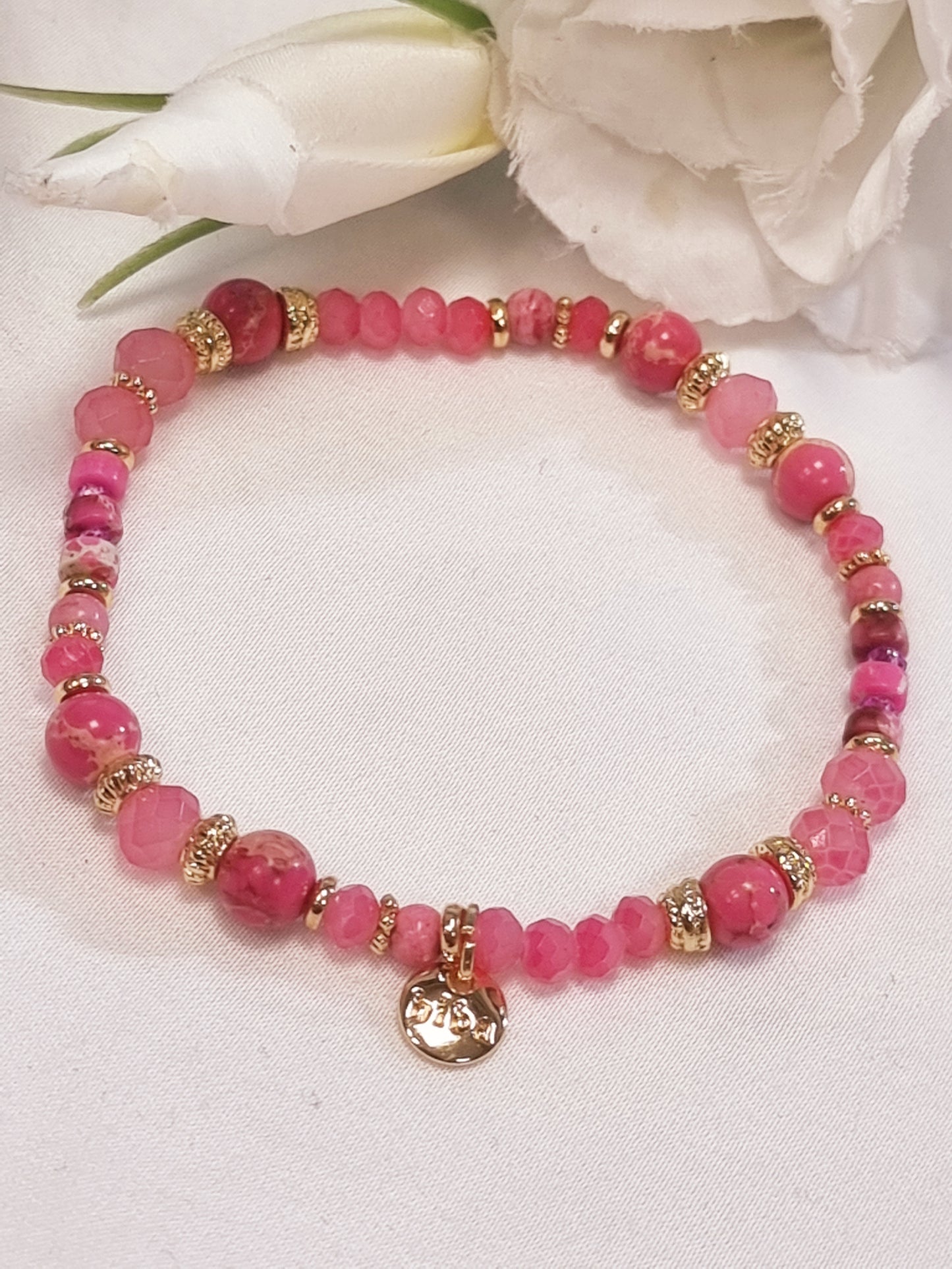 Armband Biba - Pinktöne/Gold aus Natursteinen, Glasperlen und Kunststoffperlen