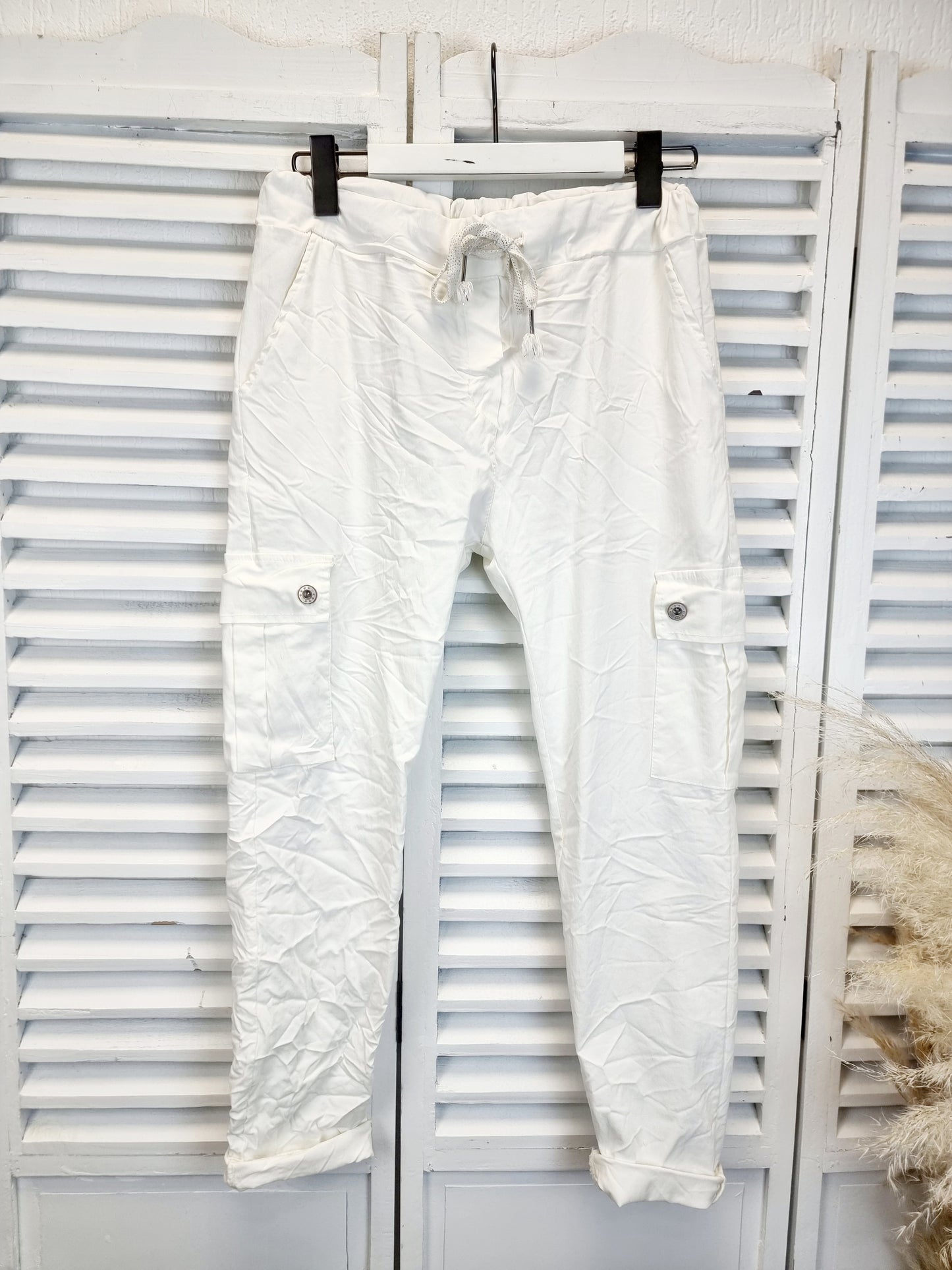 Cargo Jogpants weiß / eggshell