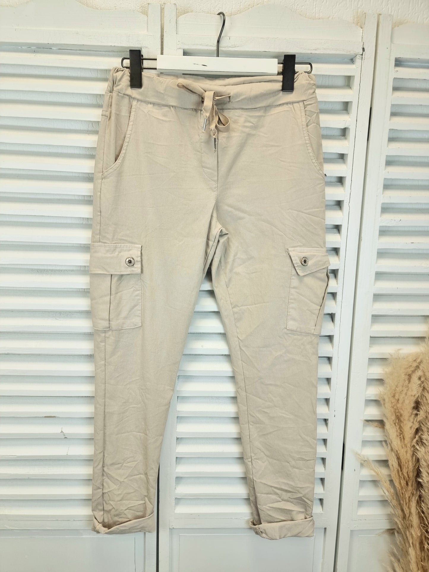 Cargo Jogpants schwarz beige