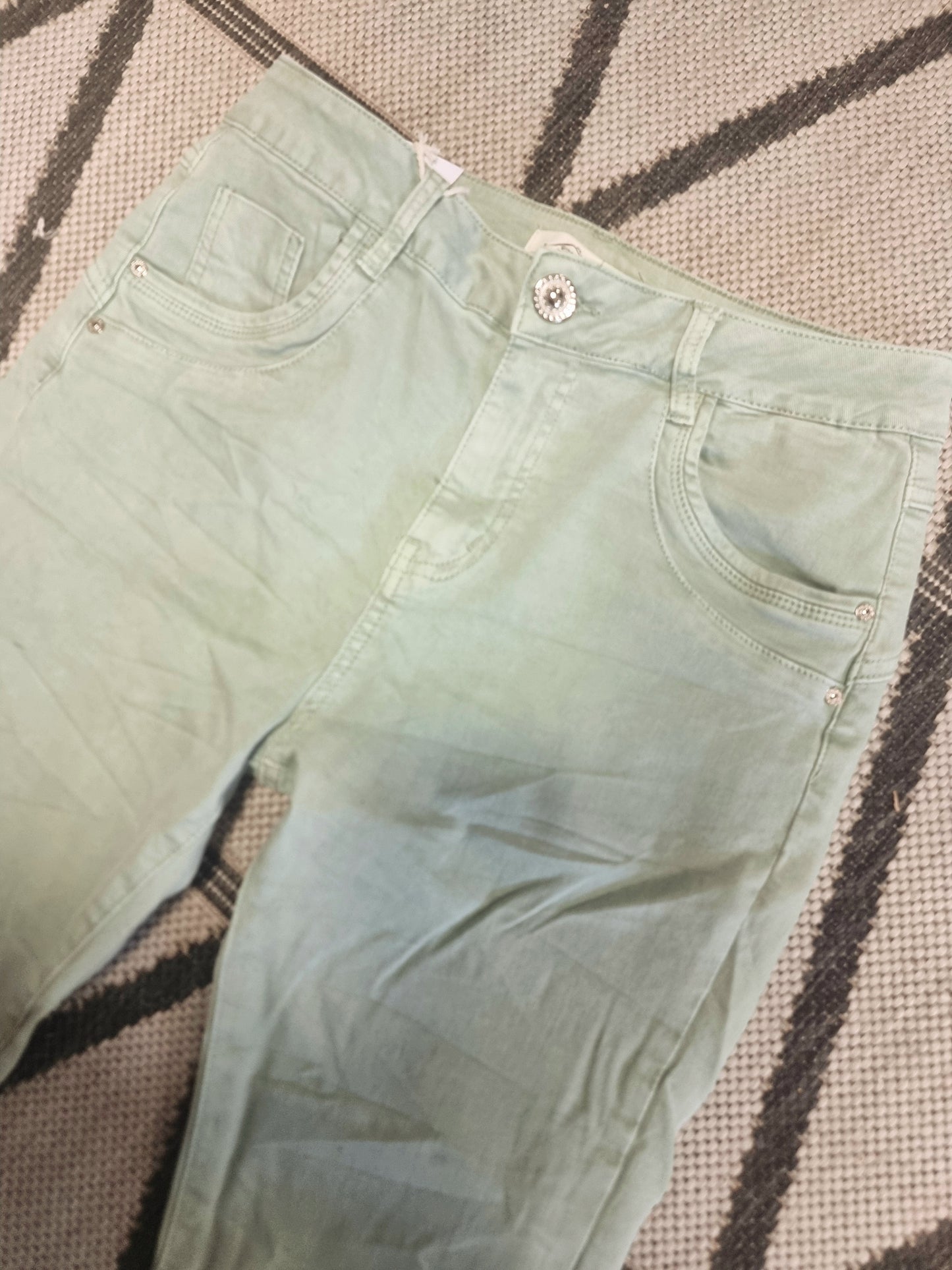 Jeans Jewelly mintgrün mit Schmuckknopf JW22119-12, nur Größe S und M vorrätig