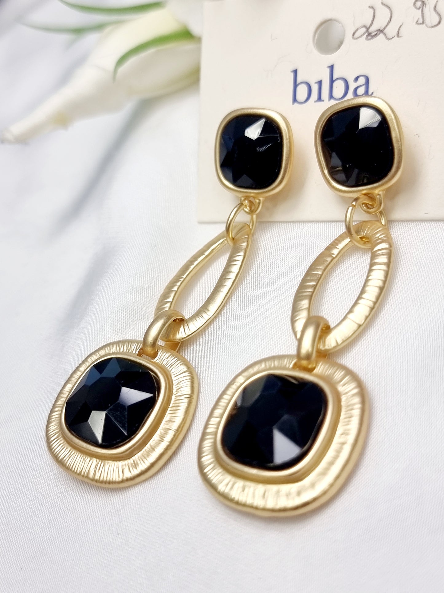 Ohrringe mit 2 Glieder in Gold und schwarz BIBA
