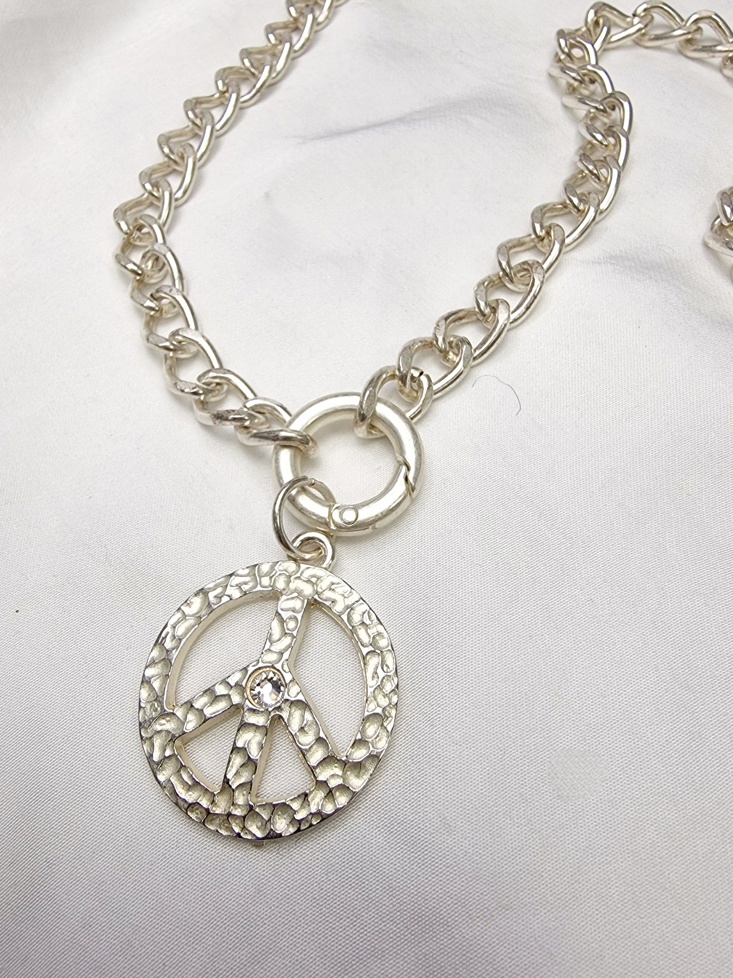 Gliederkette-Variokette Silber matt mit Peace-Anhänger Schautime
