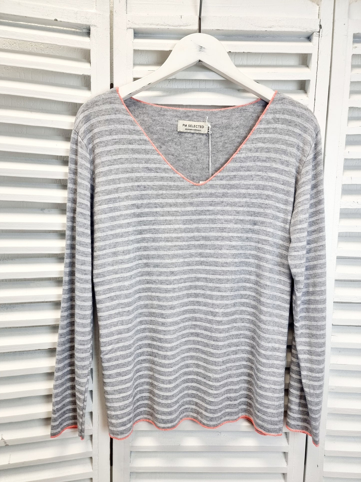 Streifen-Shirt mit V-Ausschnitt in verschiedenen Farbkombinationen Onesize