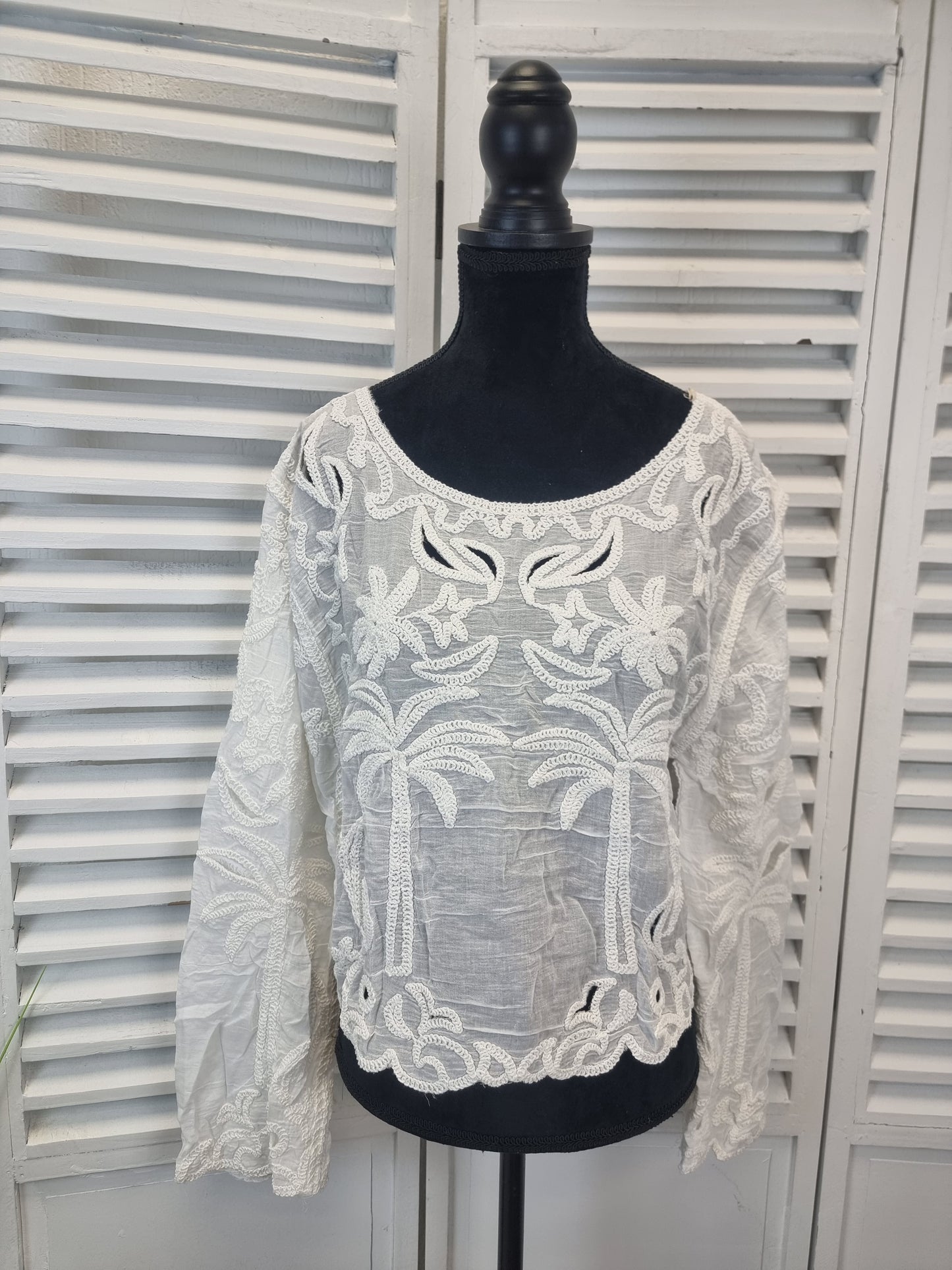 Boho-Spitzenbluse -Hippibluse, kurze Bluse mit Trompetenärmel in 2 verschiedenen Naturtönen