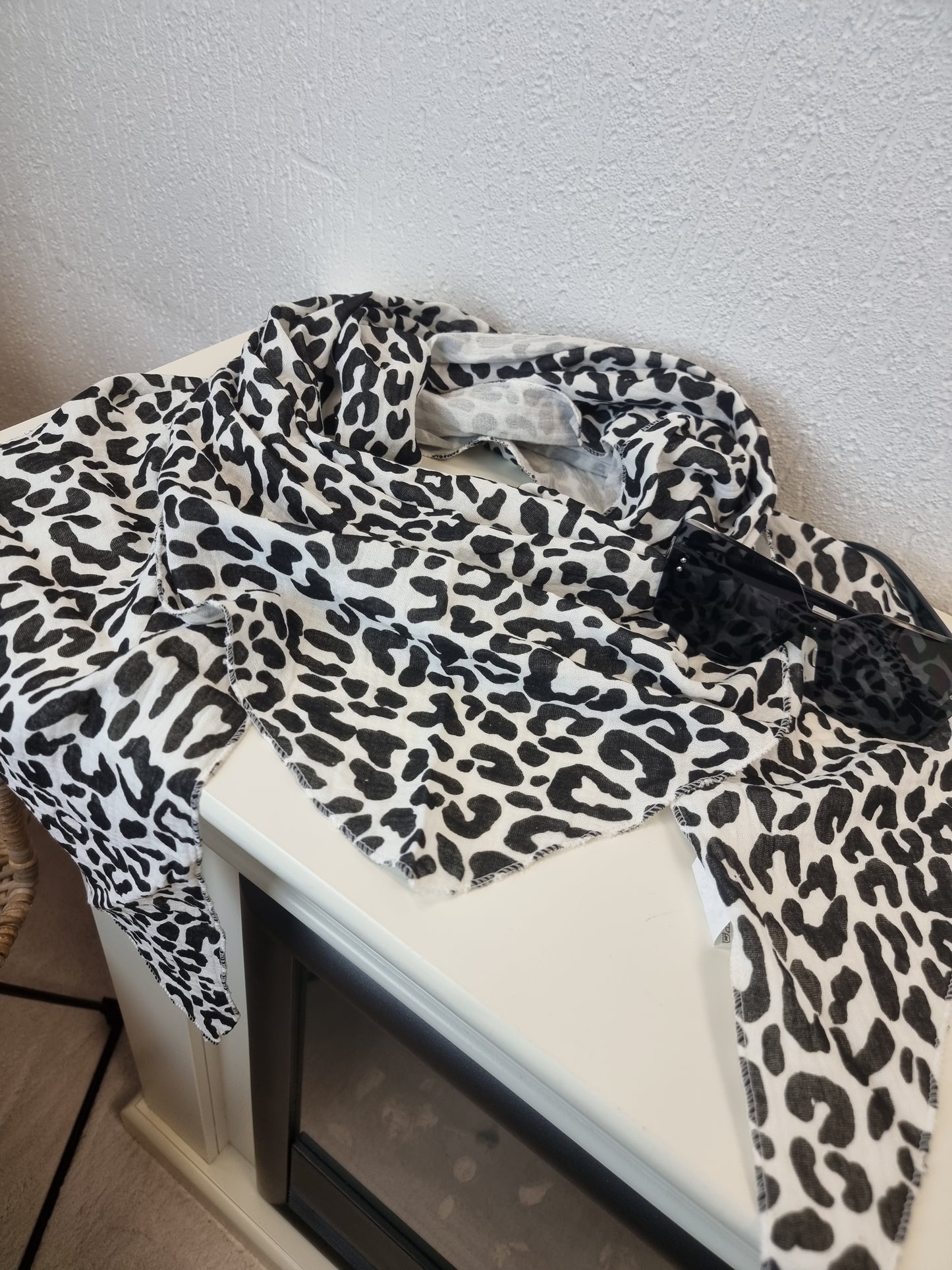 Dünnes Musselin-Dreieckstuch Leo in vielen verschiedenen Farben
