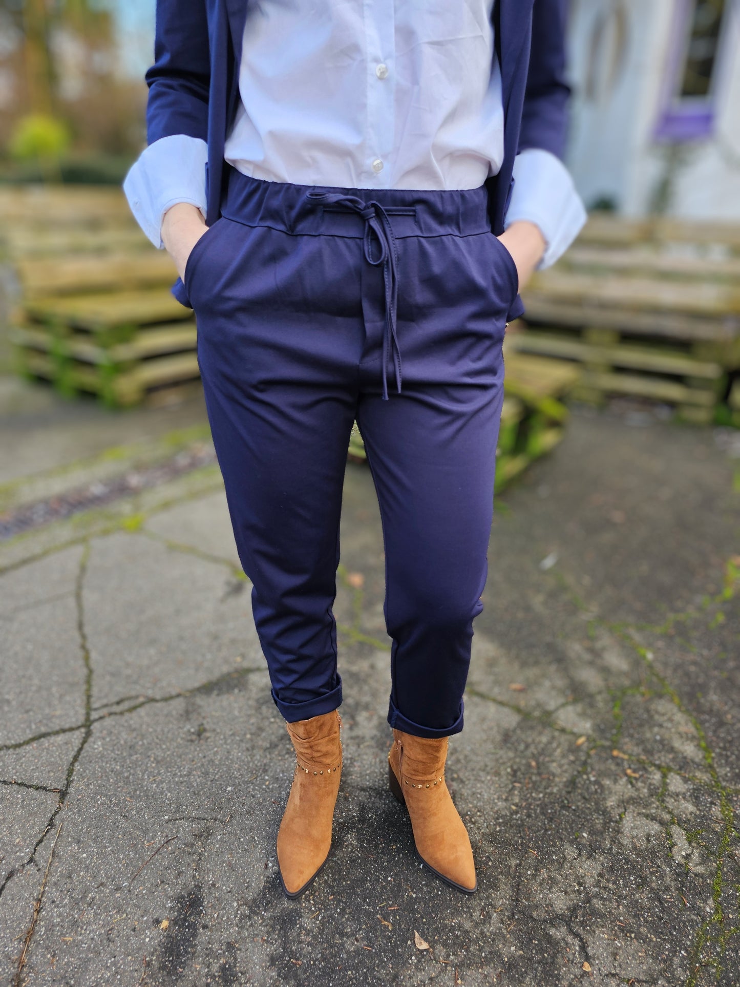 Jogpants aus Jersey in Marine Blau Marta
