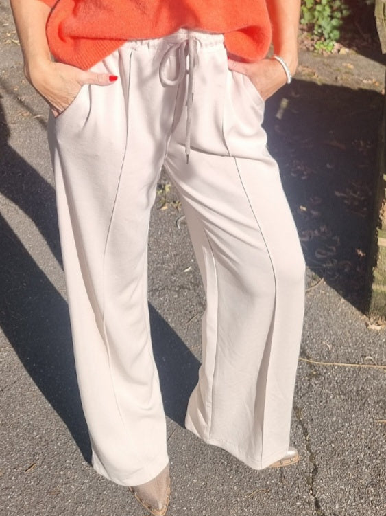 Weite Sweathose in Beige