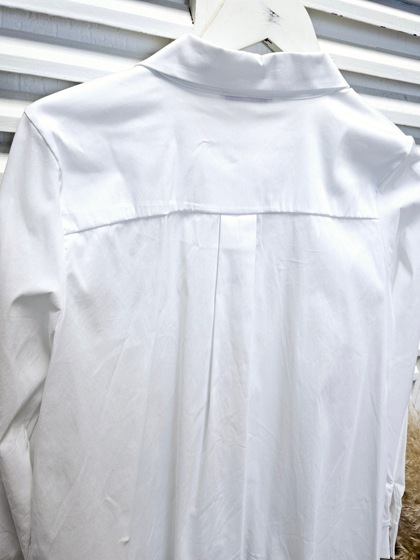 Bluse Catalano A-Linie in Weiß und Hellblau mit Knöpfen, strech