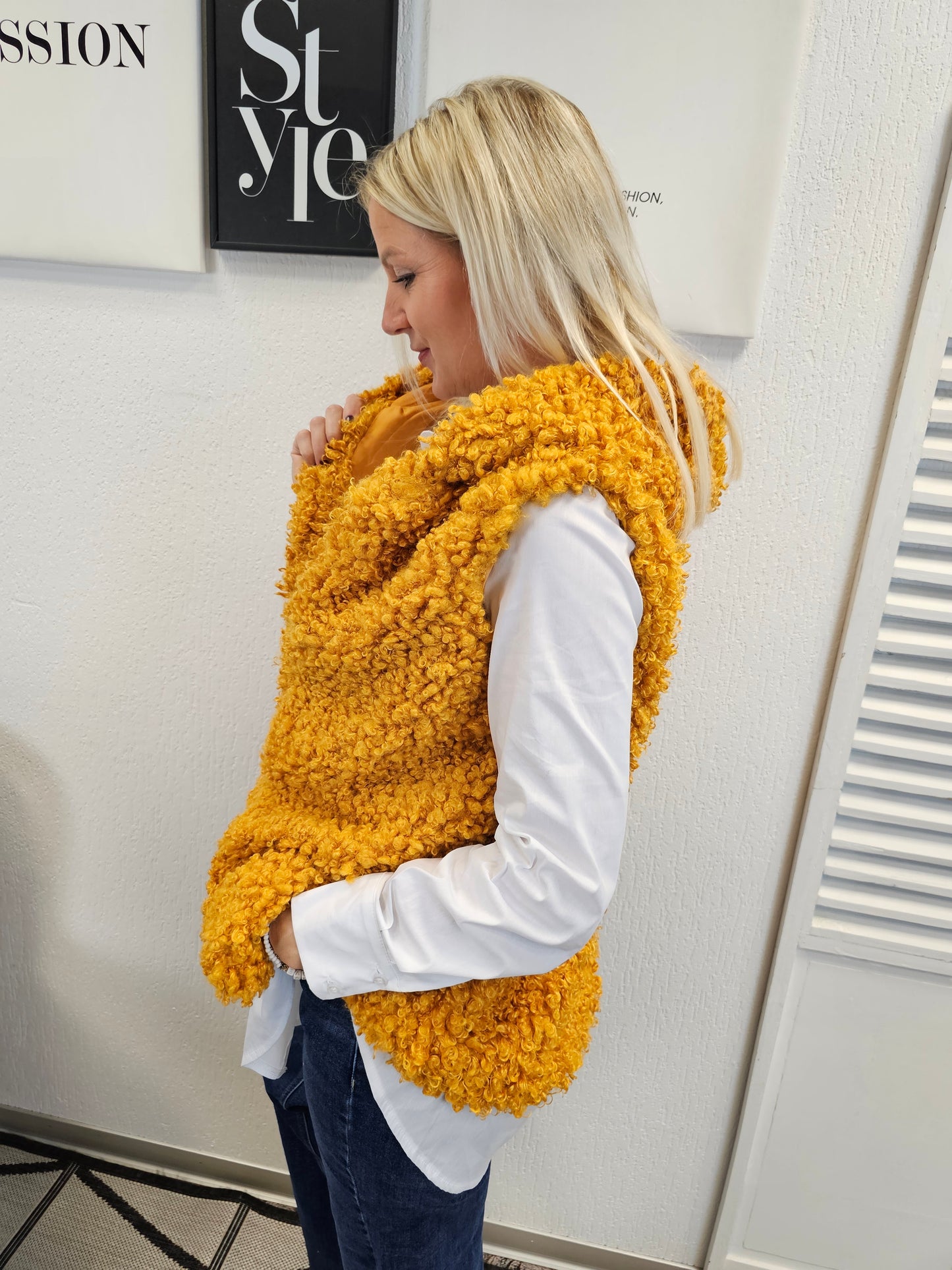 Teddyfell Weste mit Kapuze in verschiedenen Farben