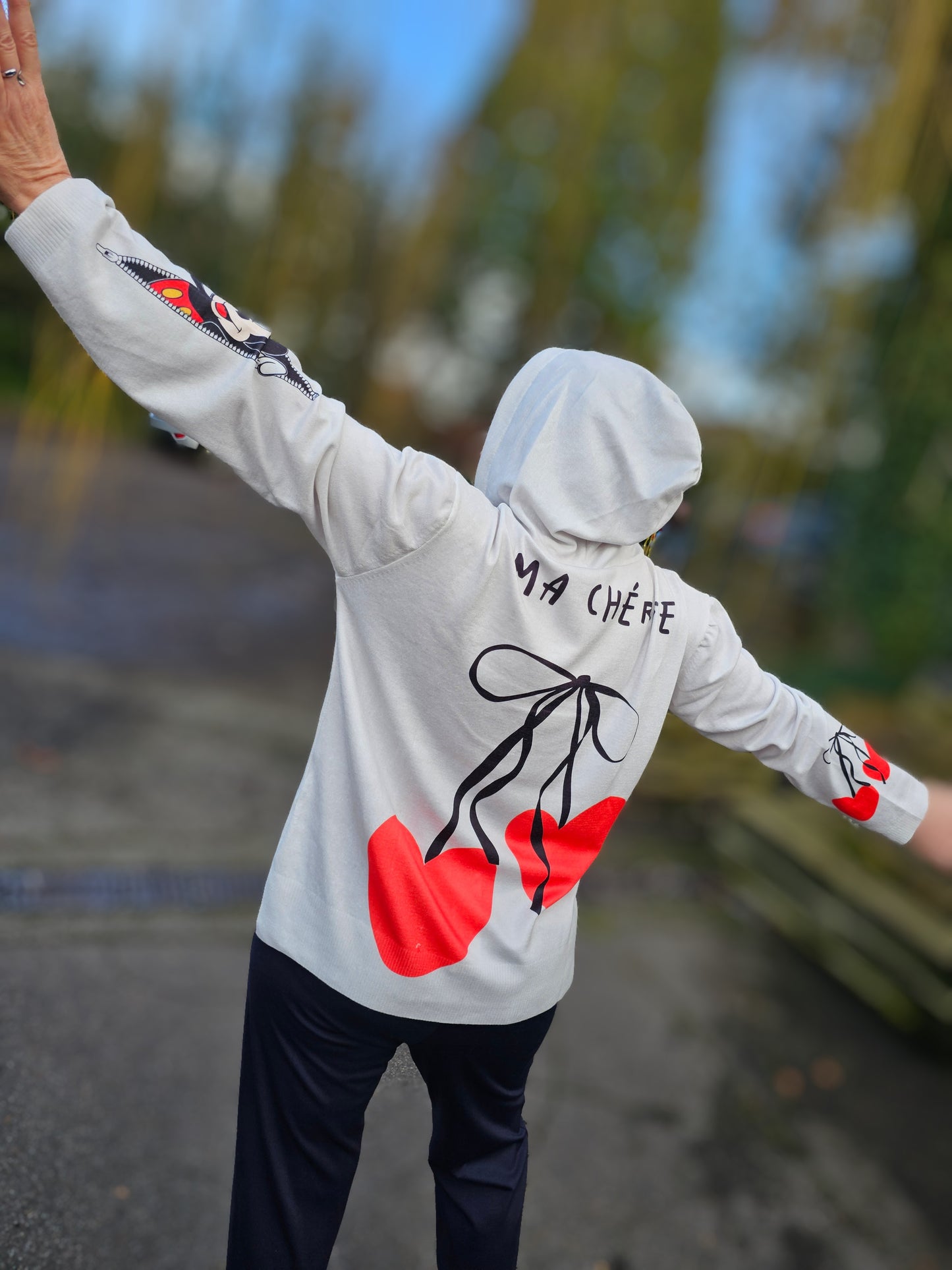Edler dünner Kapuzenpulli Micky Maus mit Glitzersteinchen