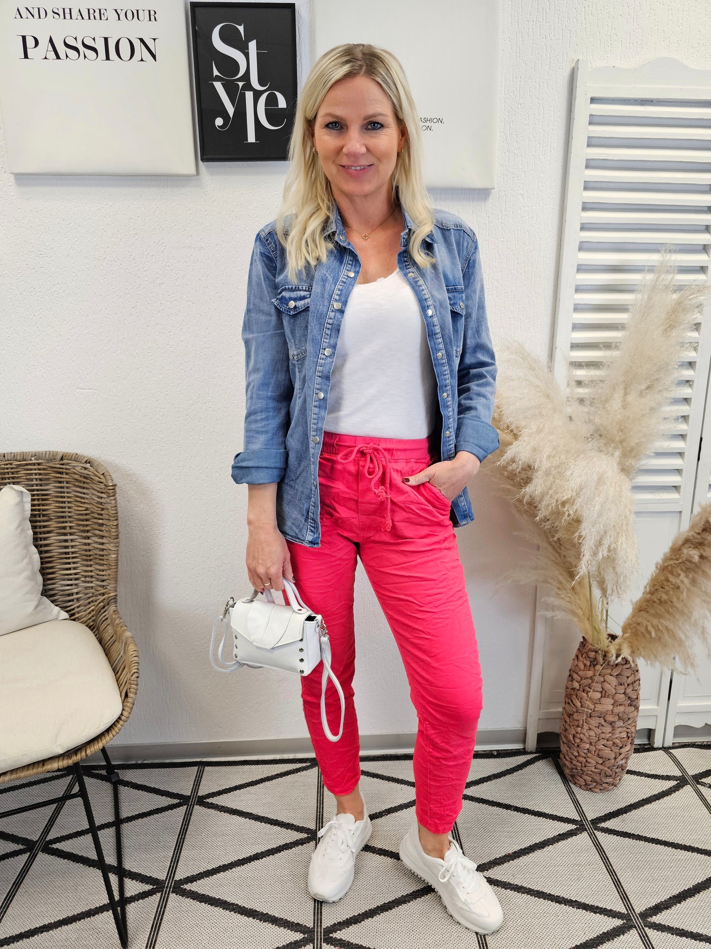 Jogpants Itaimaska in verschiedenen Größen und Farben