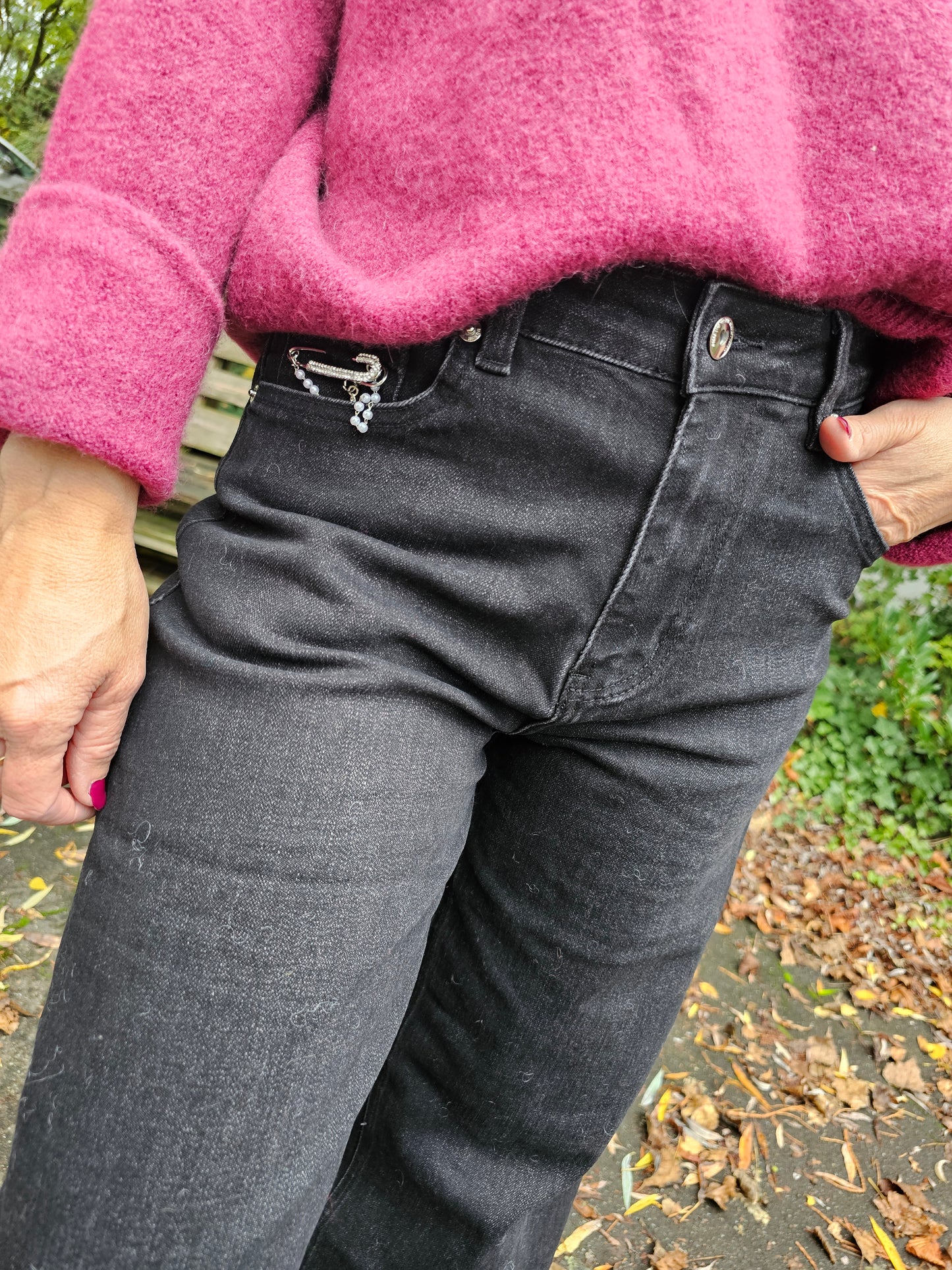 Jeans wide leg in Schwarz mit weitem Bein WIYA