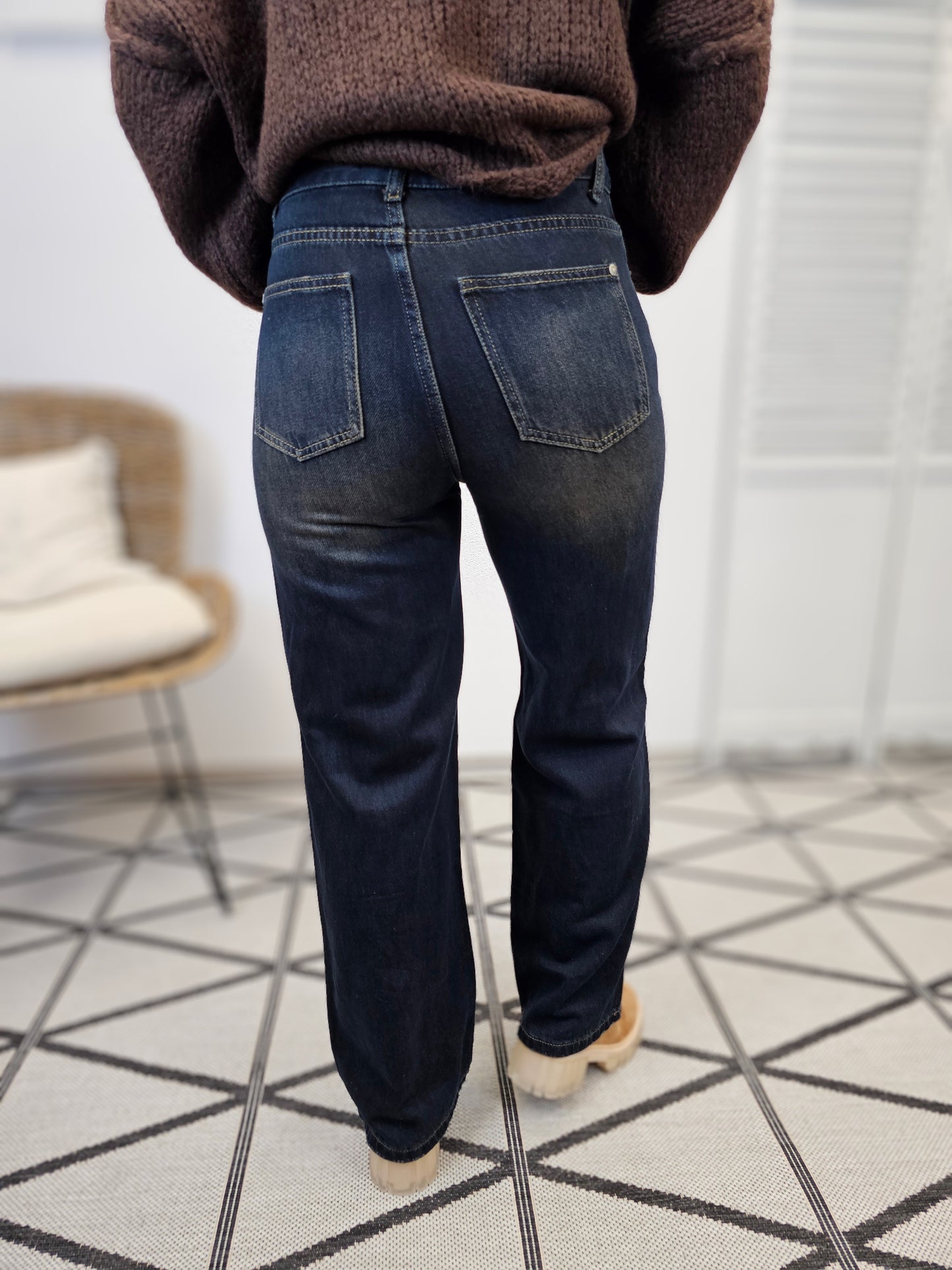 Jeans wide leg in Washed Out Blauschwarz mit weitem Bein WIYA