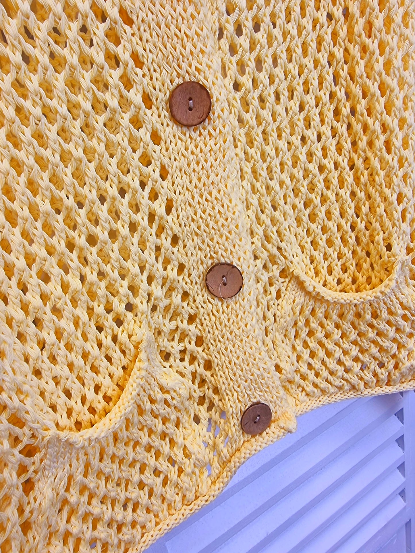 Kurze Loch-Weste in 2 verschiedenen Farben, kurze Strickjacke