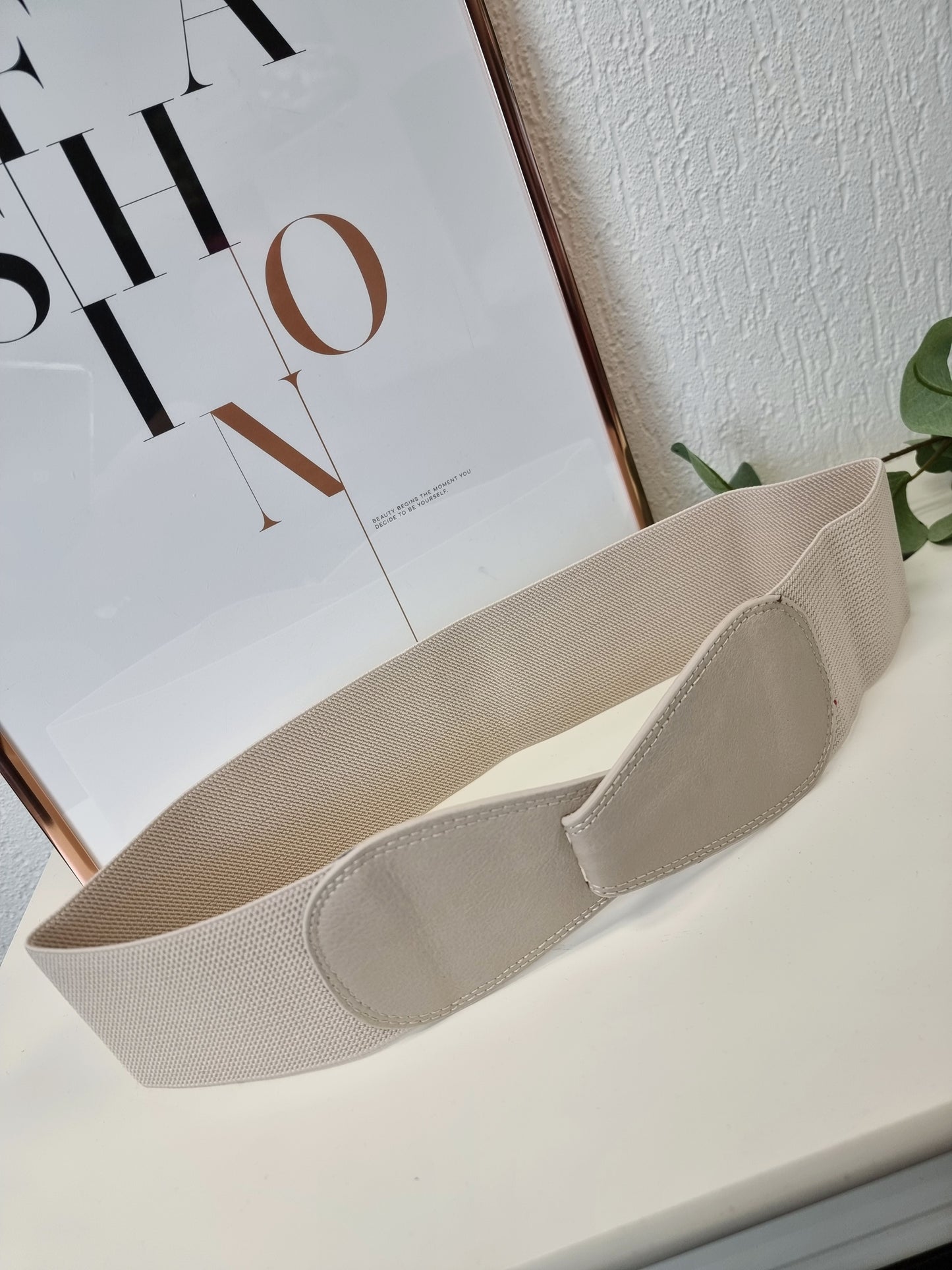 Stretchgürtel mit Lederimitat-Schnalle in verschiedenen Farben