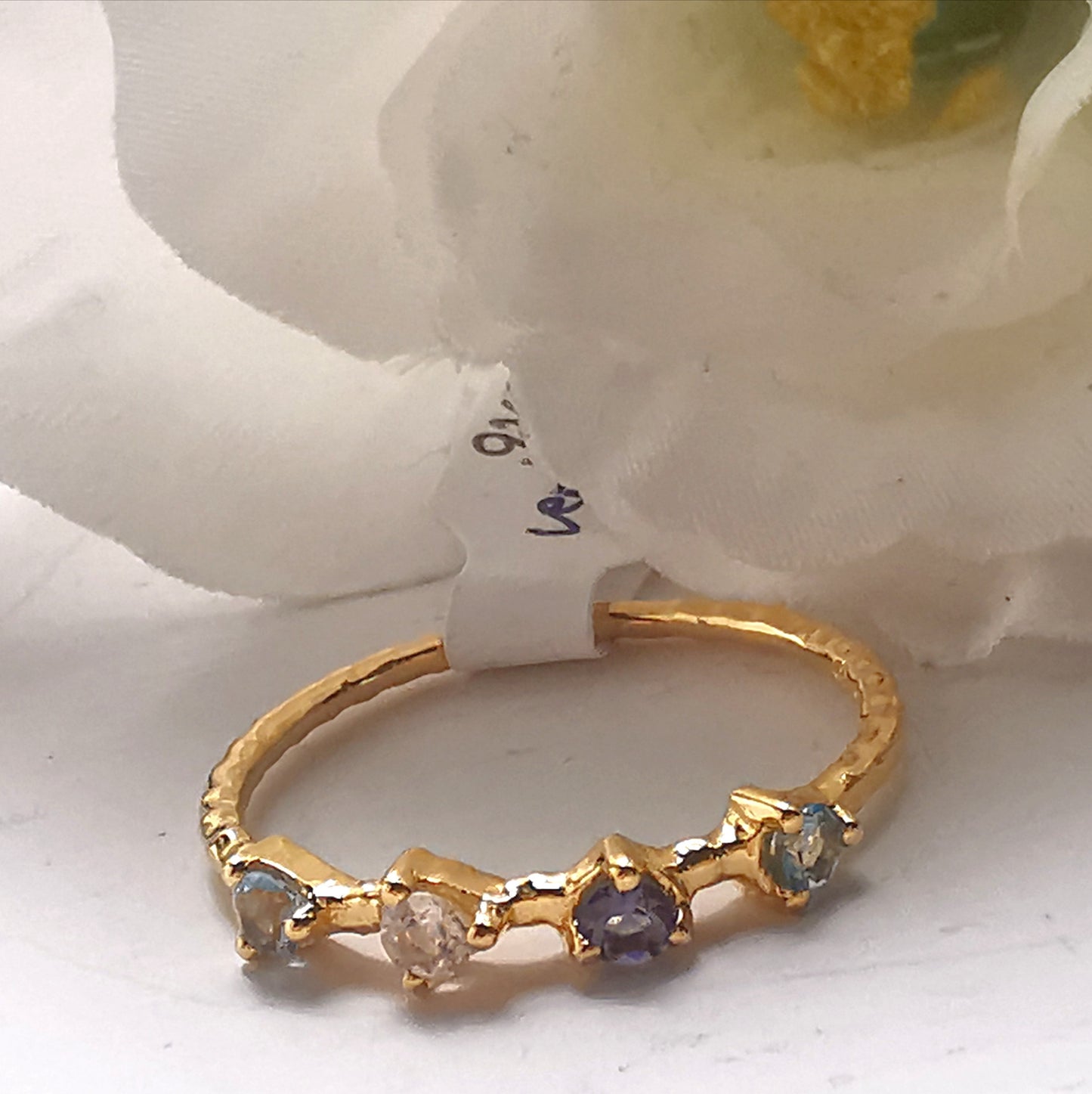 Silberring 18 Karat vergoldet mit Zirkoniasteinchen