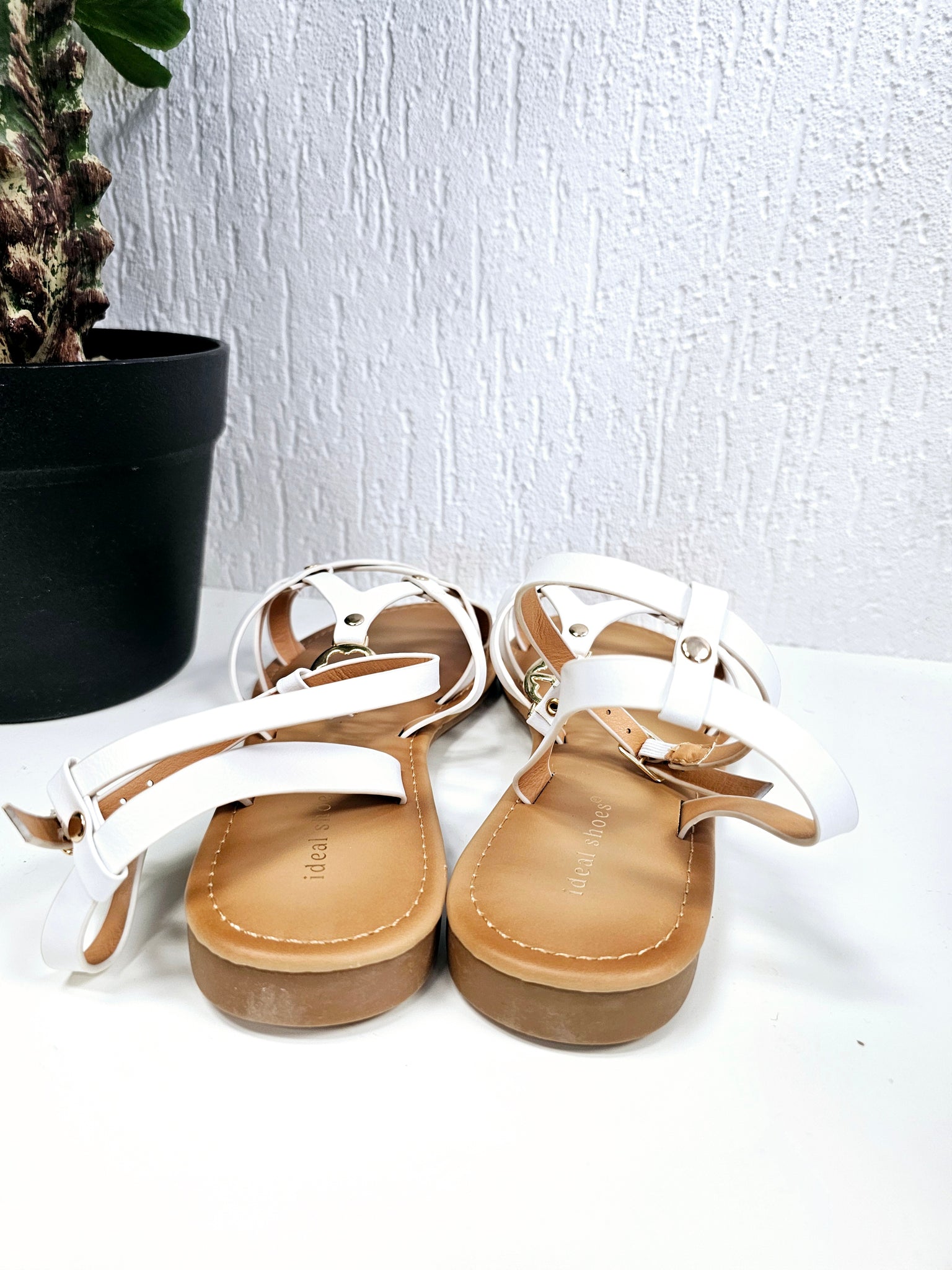 Weiß-Goldene Römer Sandale
