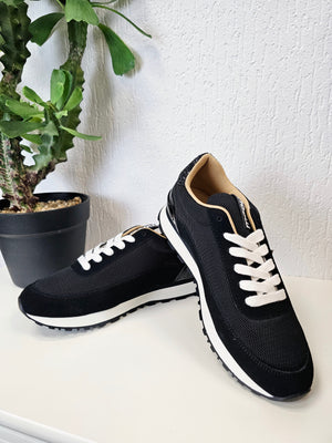 Stylische Schwarze Sneaker Moow mit Glitzerndem Ahorn-Blatt