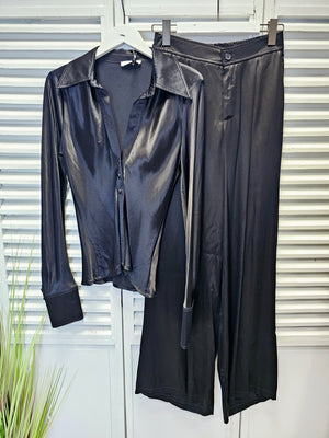 Weite Satinhose in Schwarz