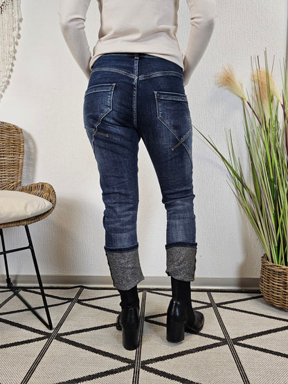 Lockere Jeans Dunkelblau mit Strasssteinen und umgeschlagenen Bein H8016