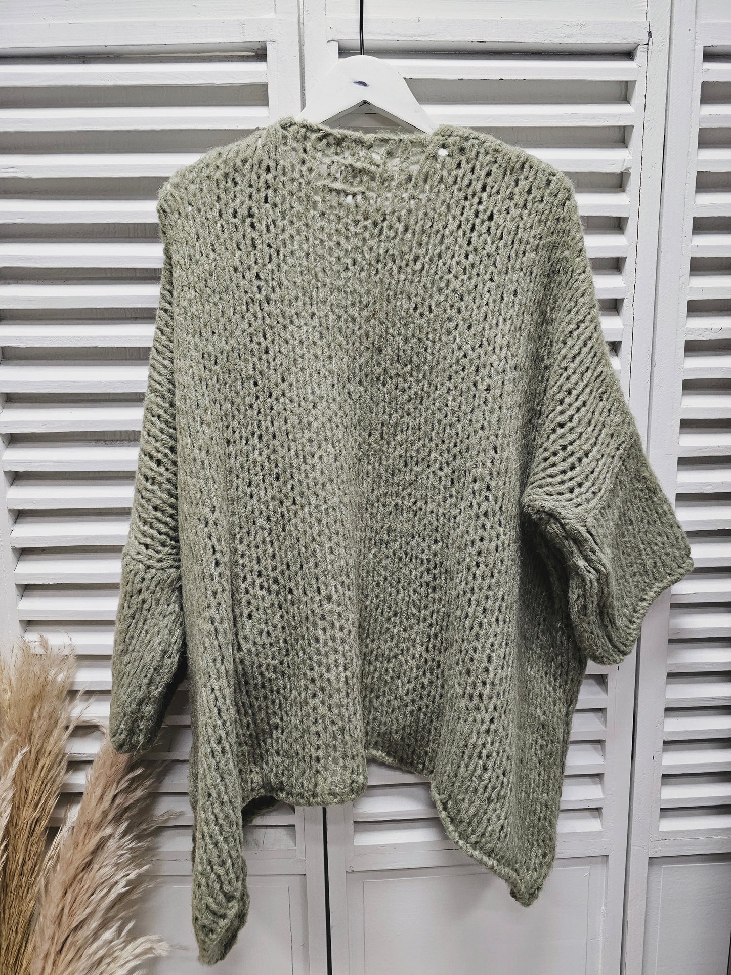 Strickjacke Oversize mit kurzen Ärmeln in verschiedenen Farben