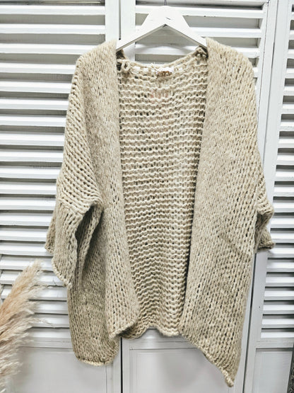 Strickjacke Oversize mit kurzen Ärmeln in verschiedenen Farben