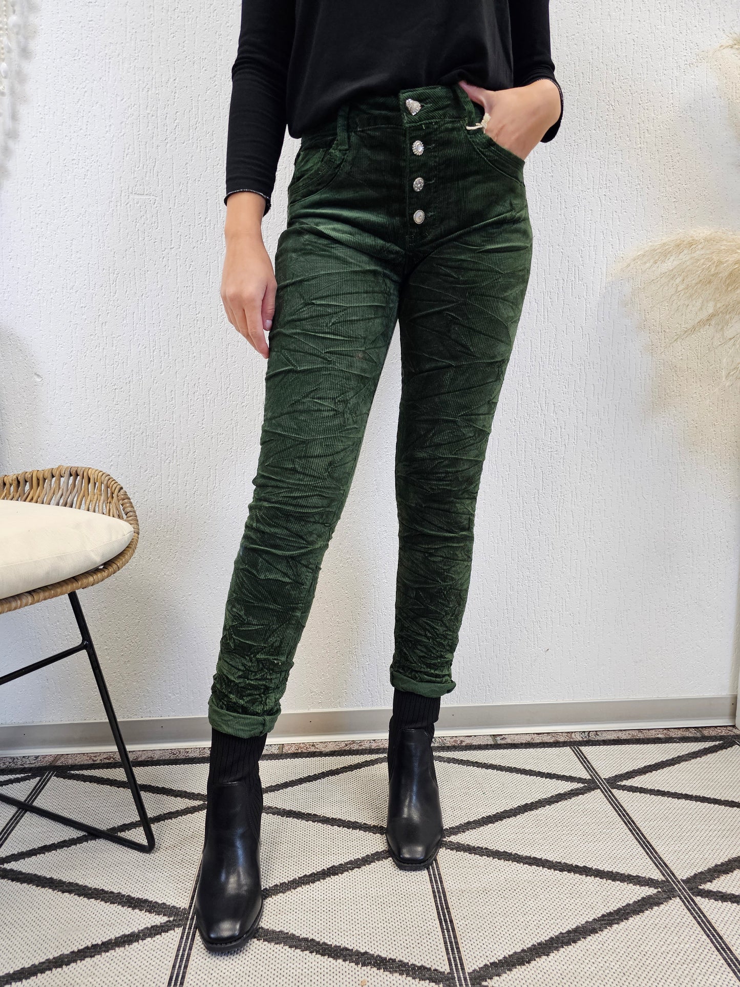 Cord-Jeans mit Schmuckknopfleiste in Khaki Jewelly JW-2570-51