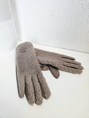 Handschuhe mit Teddyfell in verschiedenen Farben