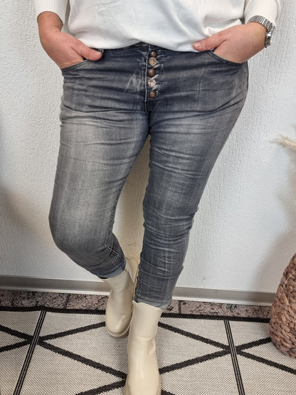 Graue Skinny Jeans mit Bronze-Schmuckknopfleiste Place du Jour 98280-G/3 nur noch Größe S vorrätig