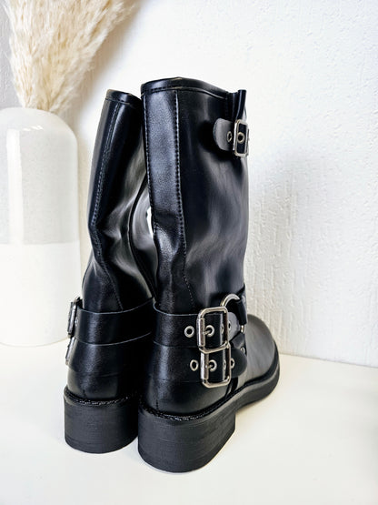 Schwarze Biker Boots mit Schnalle