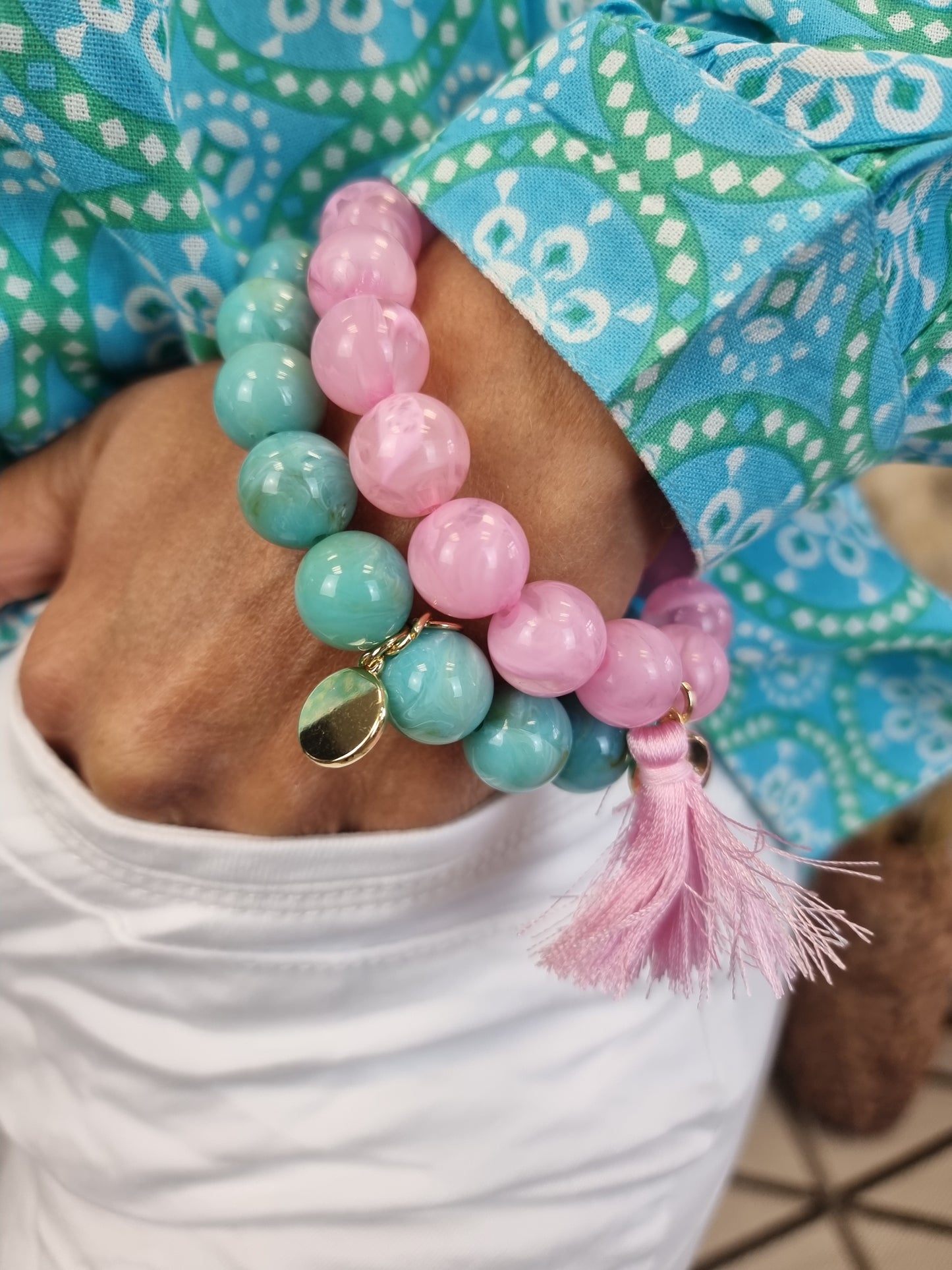 Großes Boho Perlen Armband mit Quasten in verschiedenen Farben