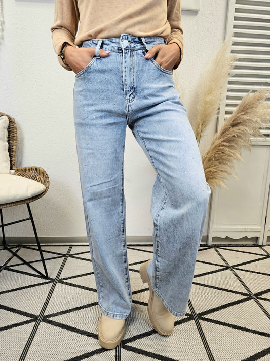 Jeans mit geradem, weitem Bein und kleinen Glitzersteinen