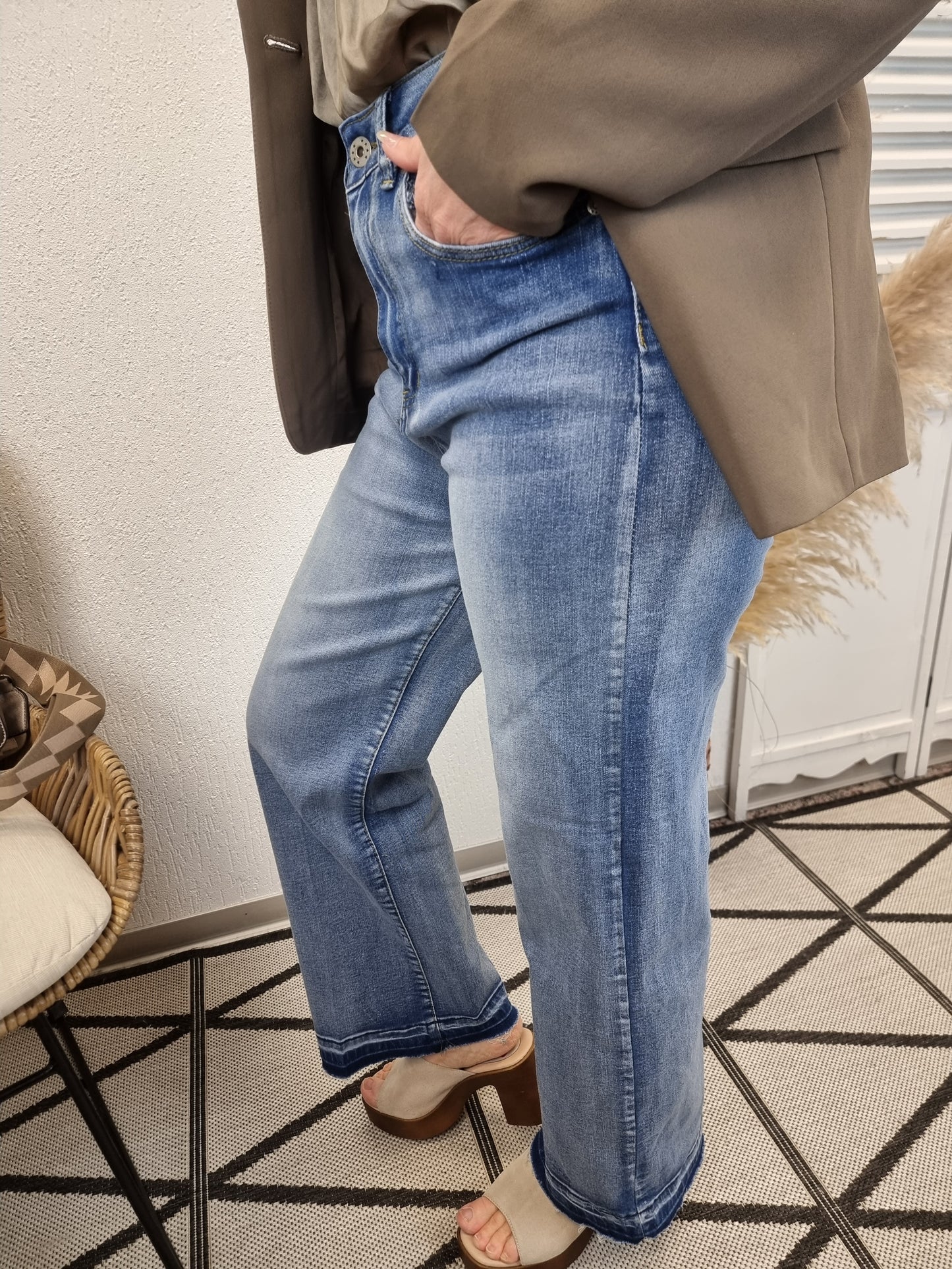 Jeans mit weitem Bein NAIIF