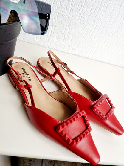 Flache elegante Riemchen-Sandale in Rot