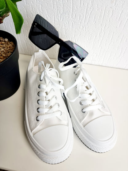 Sneaker in Weiß Canvas Stoff-Turnschuhe