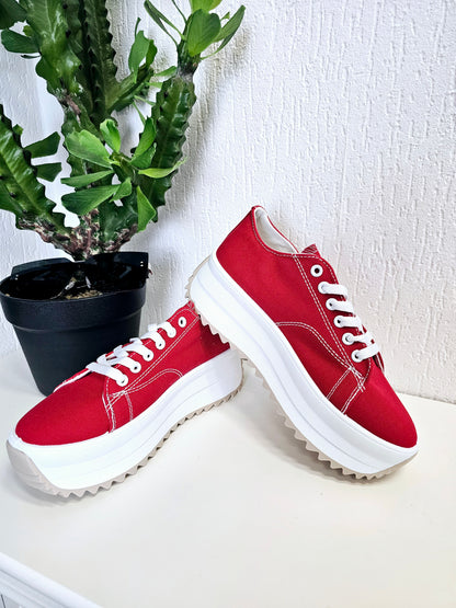 Roter Sneaker mit Plateau Sohle Canvas Stoff-Turnschuhe