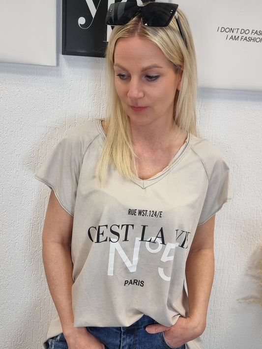 Kurzarm T-Shirt in Beige C'est la Vie