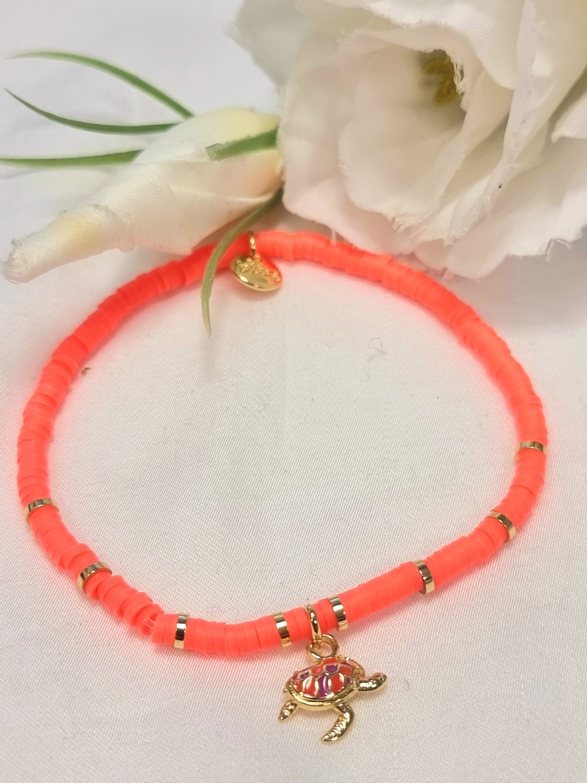 BIBA Neonfarbiges Perlenarmband aus Katsuki Perlen mit Glasperle und Schildkröte orange