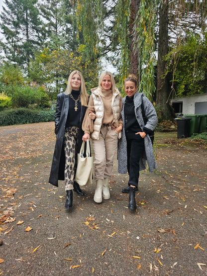 Cordhose, Damen Cordhose mit Elastikbund und Bindegürtel,  in Beige und Schwarz