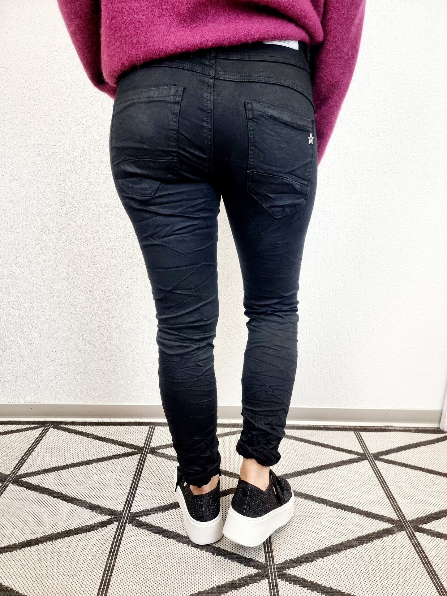 Jewelly Jeans mit Schmuckknöpfen JW2563-1 schwarz