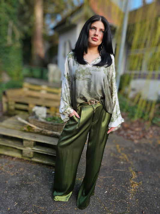 Weite Satinhose in Grün