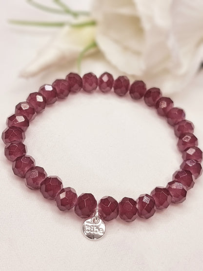 BIBA Armband mit Burgundy Kristallperlen und silbernem Anhänger