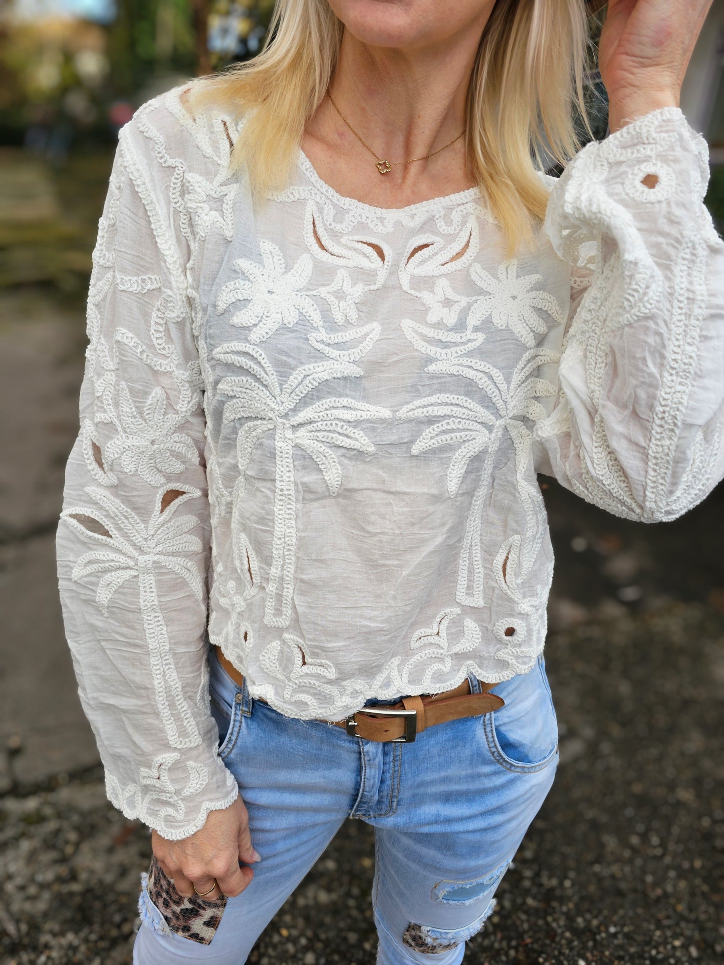 Boho-Spitzenbluse -Hippibluse, kurze Bluse mit Trompetenärmel in 2 verschiedenen Naturtönen