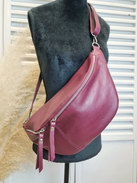 Crossbody-Bag Leder mit 2 Reißverschlüssen in Weinrot